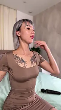 MiaMinx online show from 11/12/25, 02:48