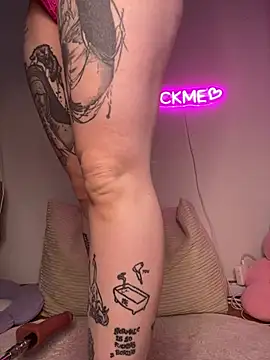 Mona-Peaches online show from 02/14/26, 01:44