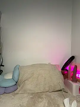 Mona-Peaches online show from 04/10/26, 04:47