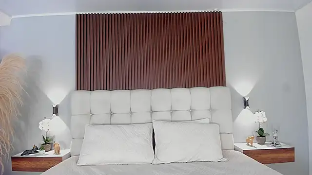 Snapshot of sofi_potter_ chatting on 01/14/26, 04:32 sofi potter online show from 01/14/26, 04:32