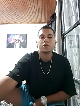 Snapshot of Peterking11 chatting on 11/04/25, 09:35 Peterking11 online show from 11/04/25, 09:35