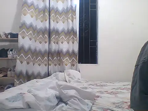 Snapshot of sexy__candyy chatting on 11/26/25, 05:35 sexy candyy online show from 11/26/25, 05:35