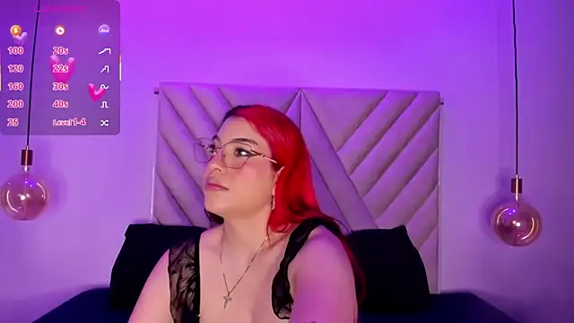 EmmaSwift  online show from 10/01/25, 02:17