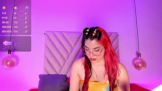 EmmaSwift  online show from 02/11/26, 02:00