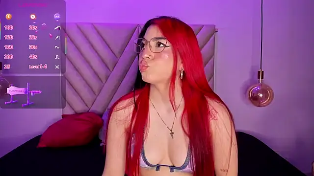 EmmaSwift  online show from 10/15/25, 03:16