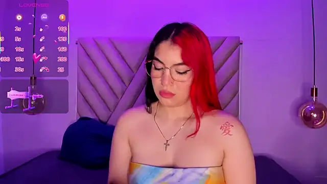 EmmaSwift  online show from 10/13/25, 02:57