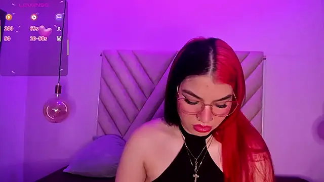 EmmaSwift  online show from 09/16/25, 02:01