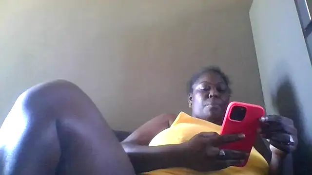 Snapshot of XgeileKutje chatting on 02/05/26, 12:34 XgeileKutje online show from 02/05/26, 12:34