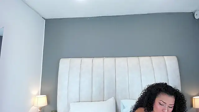 Ashleyy23x online show from 02/25/25, 07:38