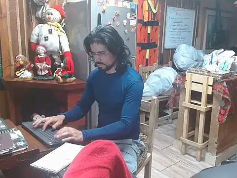 Snapshot of Dr_Pocholate84 chatting on 11/26/25, 12:10 Dr Pocholate84 online show from 11/26/25, 12:10