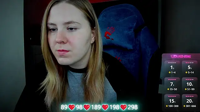 Snapshot of Olivia_Munk chatting on 11/01/25, 04:08 Olivia Munk online show from 11/01/25, 04:08