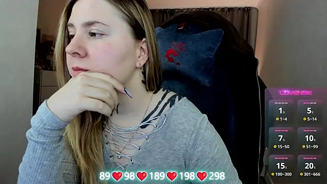 Snapshot of Olivia_Munk chatting on 12/18/25, 03:55 Olivia Munk online show from 12/18/25, 03:55