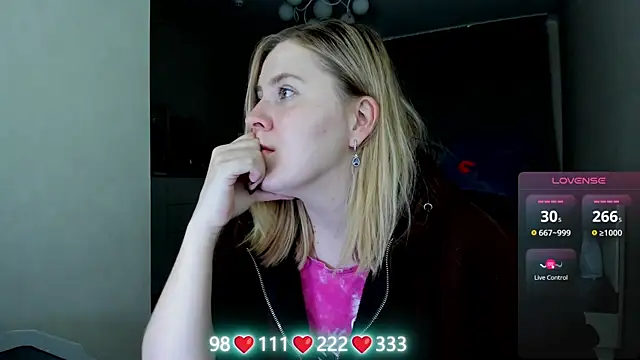 Olivia Munk online show from 05/31/26, 04:07