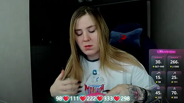 Olivia Munk online show from 02/22/26, 04:15