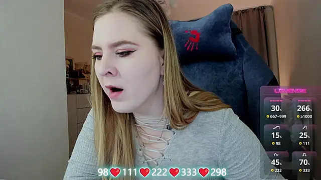 Olivia Munk online show from 02/15/26, 04:57