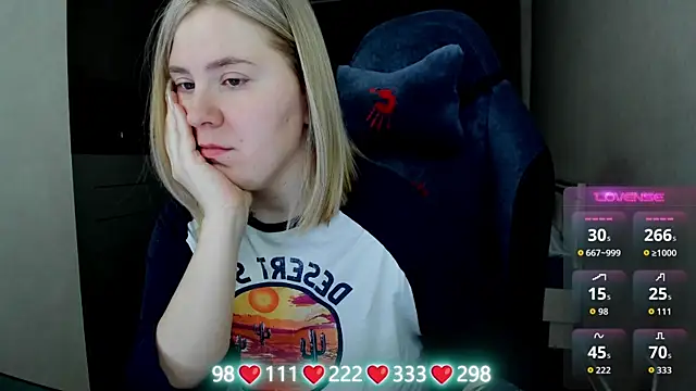 Olivia Munk online show from 03/25/26, 03:50