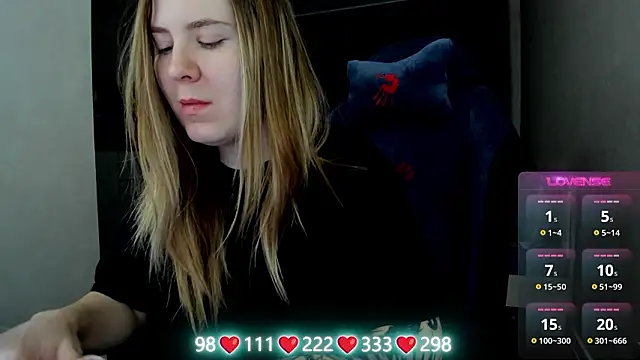 Olivia Munk online show from 03/08/26, 04:27