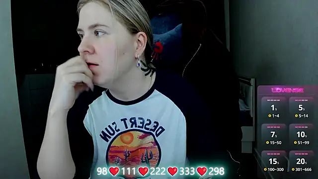 Olivia Munk online show from 03/26/26, 03:49