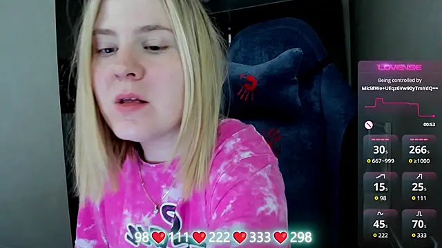 Olivia Munk online show from 04/15/26, 03:45