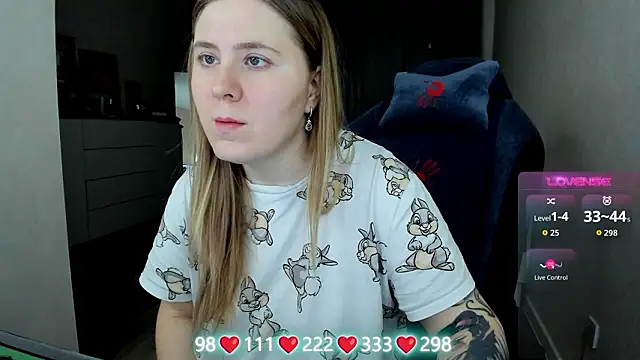 Olivia Munk online show from 02/11/26, 07:19