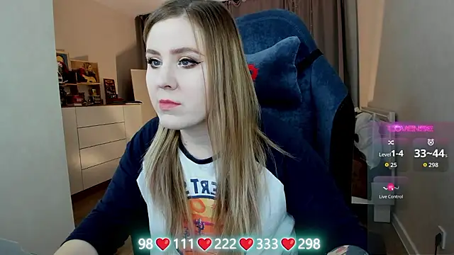 Olivia Munk online show from 02/17/26, 04:43