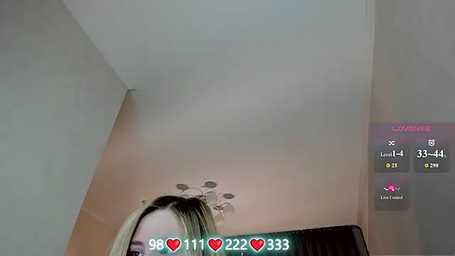 Olivia Munk online show from 05/27/26, 04:09
