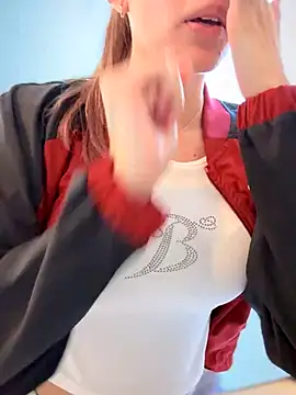 MichelleFerry  online show from 10/22/25, 09:46