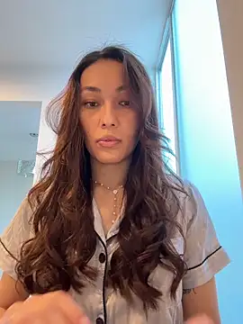 MichelleFerry  online show from 04/24/26, 12:56