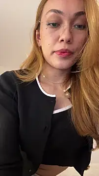 MichelleFerry  online show from 11/23/25, 03:05