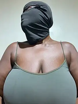 Snapshot of sweet1111 chatting on 02/16/26, 07:34 sweet1111 online show from 02/16/26, 07:34