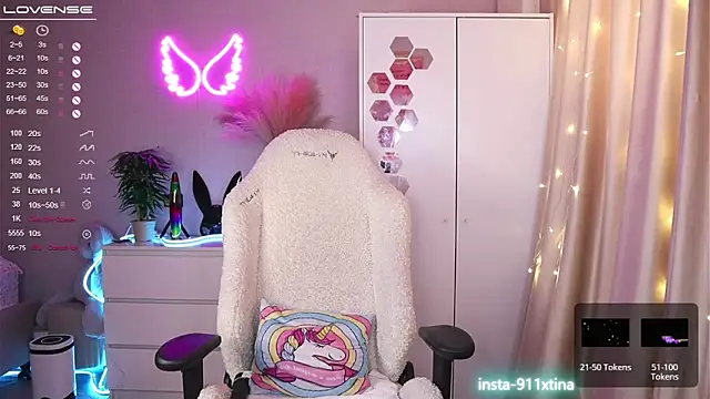 Break-me-Shake-me online show from 03/01/25, 06:24