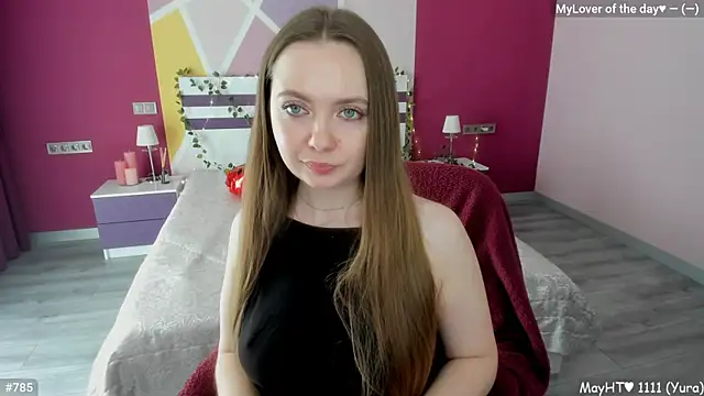 Snapshot of LizaGost chatting on 05/13/26, 11:28 LizaGost online show from 05/13/26, 11:28