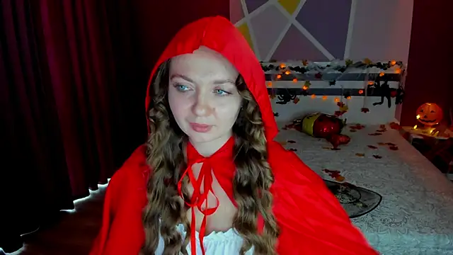 LizaGost online show from 10/31/25, 12:46