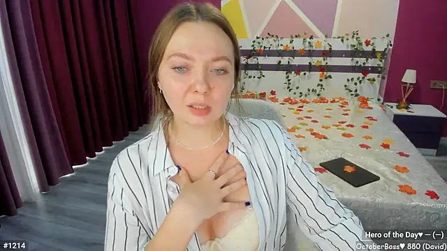 Snapshot of LizaGost chatting on 10/09/25, 11:55 LizaGost online show from 10/09/25, 11:55