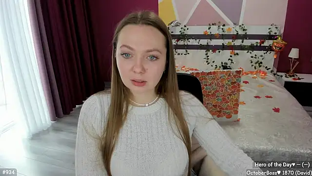 Snapshot of LizaGost chatting on 10/17/25, 11:45 LizaGost online show from 10/17/25, 11:45