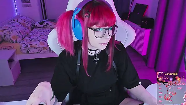 Yumi Youkai online show from 12/17/25, 10:37