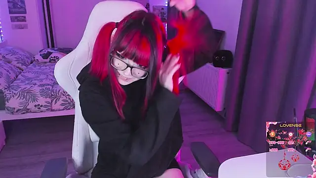 Yumi Youkai online show from 01/15/26, 02:42