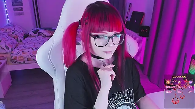 Yumi Youkai online show from 02/10/26, 04:50