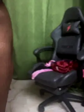 PARI Hun online show from 10/03/25, 10:33