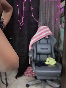 PARI Hun online show from 02/02/25, 05:15