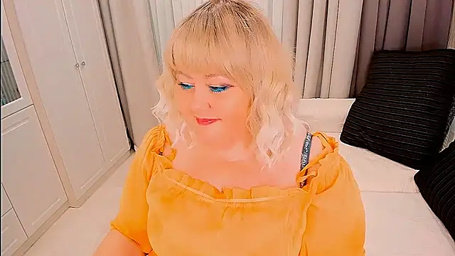 Snapshot of BIGTITSBBW chatting on 02/20/26, 07:05 BIGTITSBBW online show from 02/20/26, 07:05