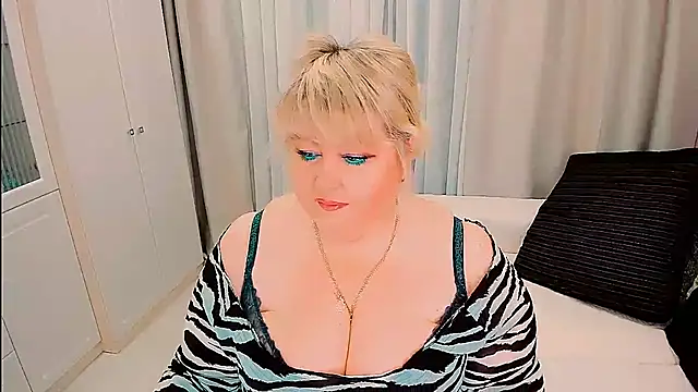 BIGTITSBBW online show from 04/10/26, 07:37