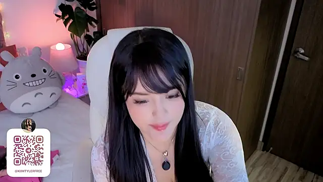 KiimTyler  online show from 09/20/25, 01:43