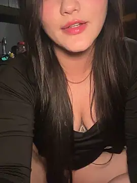 KiimTyler  online show from 05/30/26, 11:21