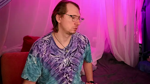 Claudia and elon  online show from 10/01/25, 02:38