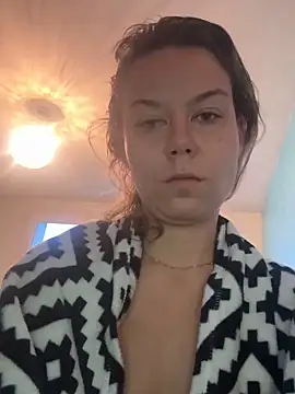 BabyNila online show from 10/10/25, 06:03