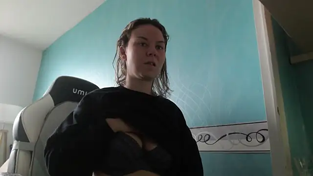 BabyNila online show from 12/23/25, 09:30