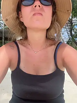 BabyNila online show from 02/12/26, 04:45