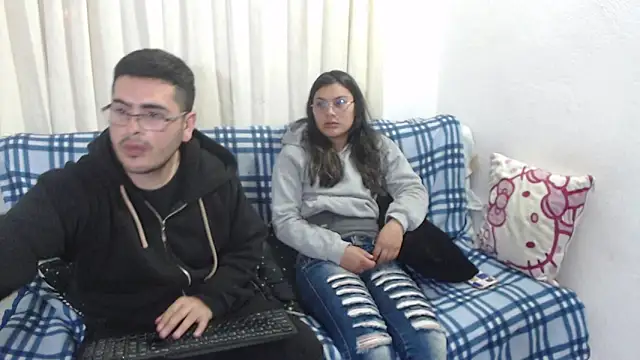 Snapshot of luxury_sex_17 chatting on 01/03/25, 12:33 luxury sex 17 online show from 01/03/25, 12:33
