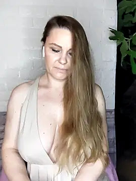 Snapshot of SexyMichellexo chatting on 06/15/26, 07:13 SexyMichellexo online show from 06/15/26, 07:13